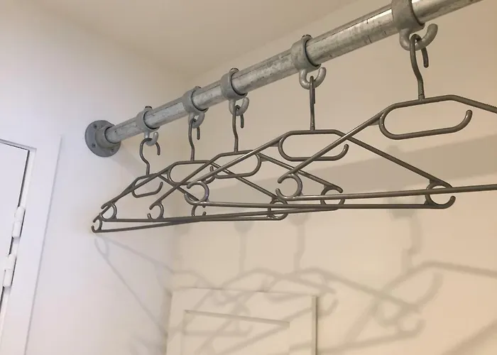 Poire Et Table 1 Ostende