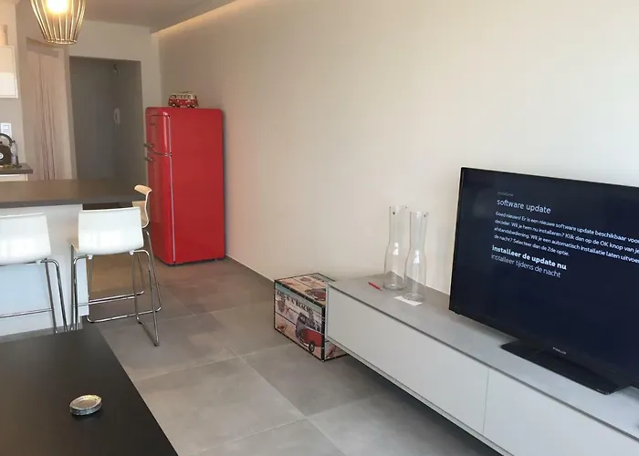 Poire Et Table 1 * 奥斯滕德