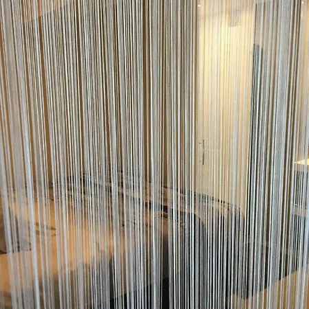 Poire Et Table 1 Διαμέρισμα *